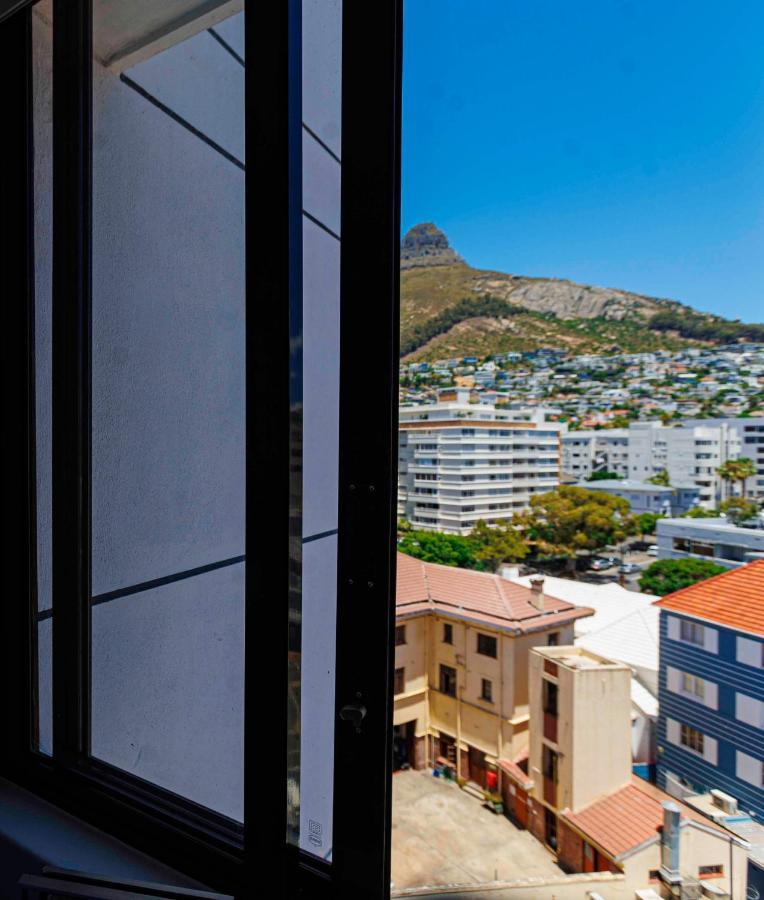Flamingo Sea Point Sea View Luxury Best Position 1 Bedroom Apartment Queen Size Bed & Inverter For Tv Kapstaden Eksteriør billede
